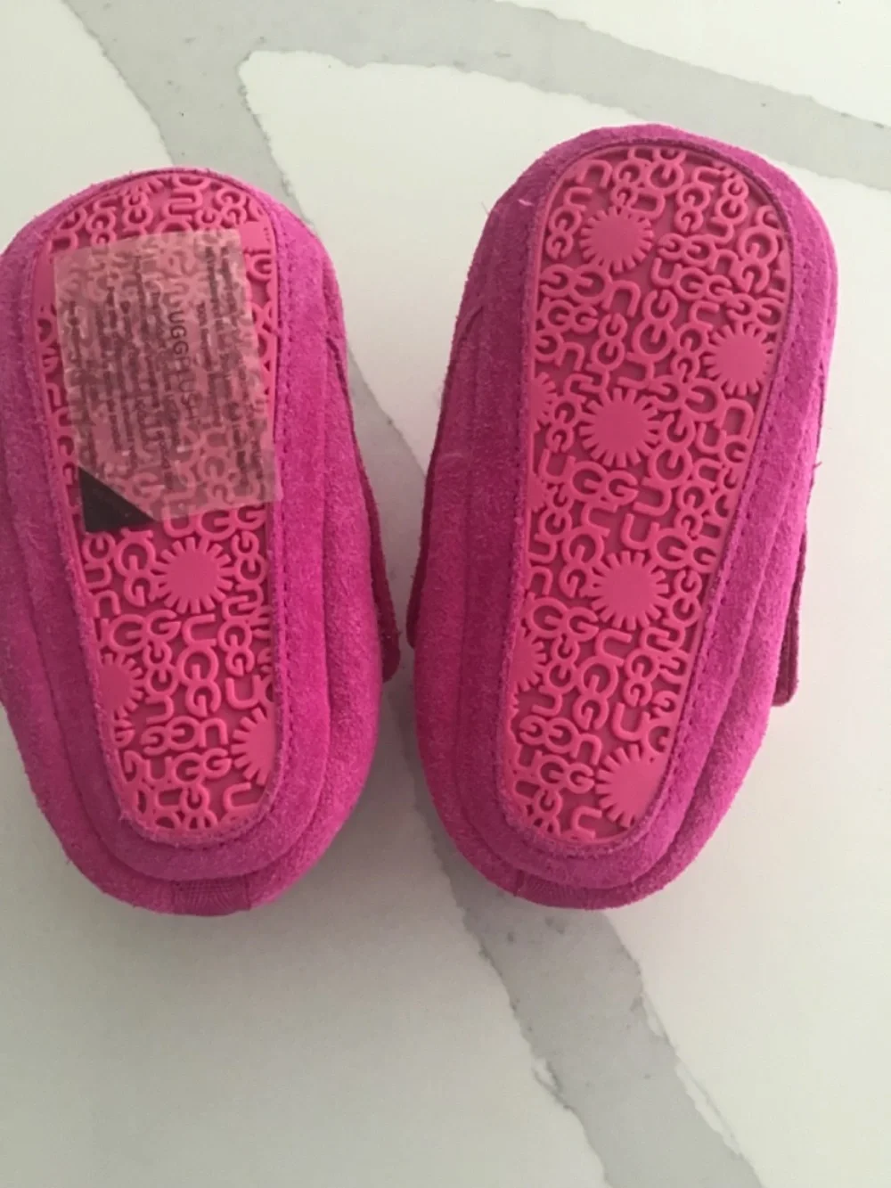 Uggs toddler girl botties Size 4/5/ Color Hot Pink